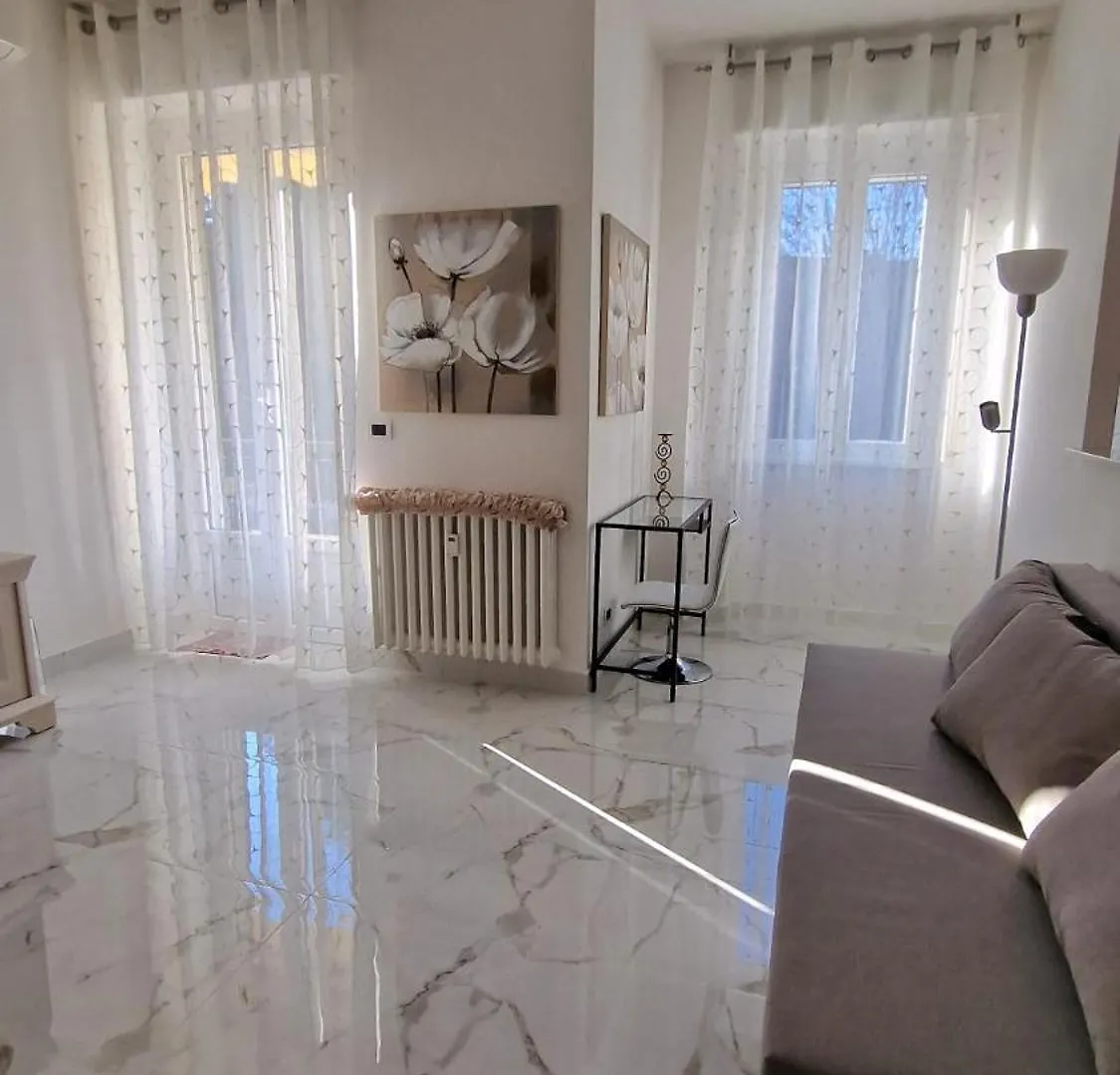 Felicia'S Apartment Mediolan